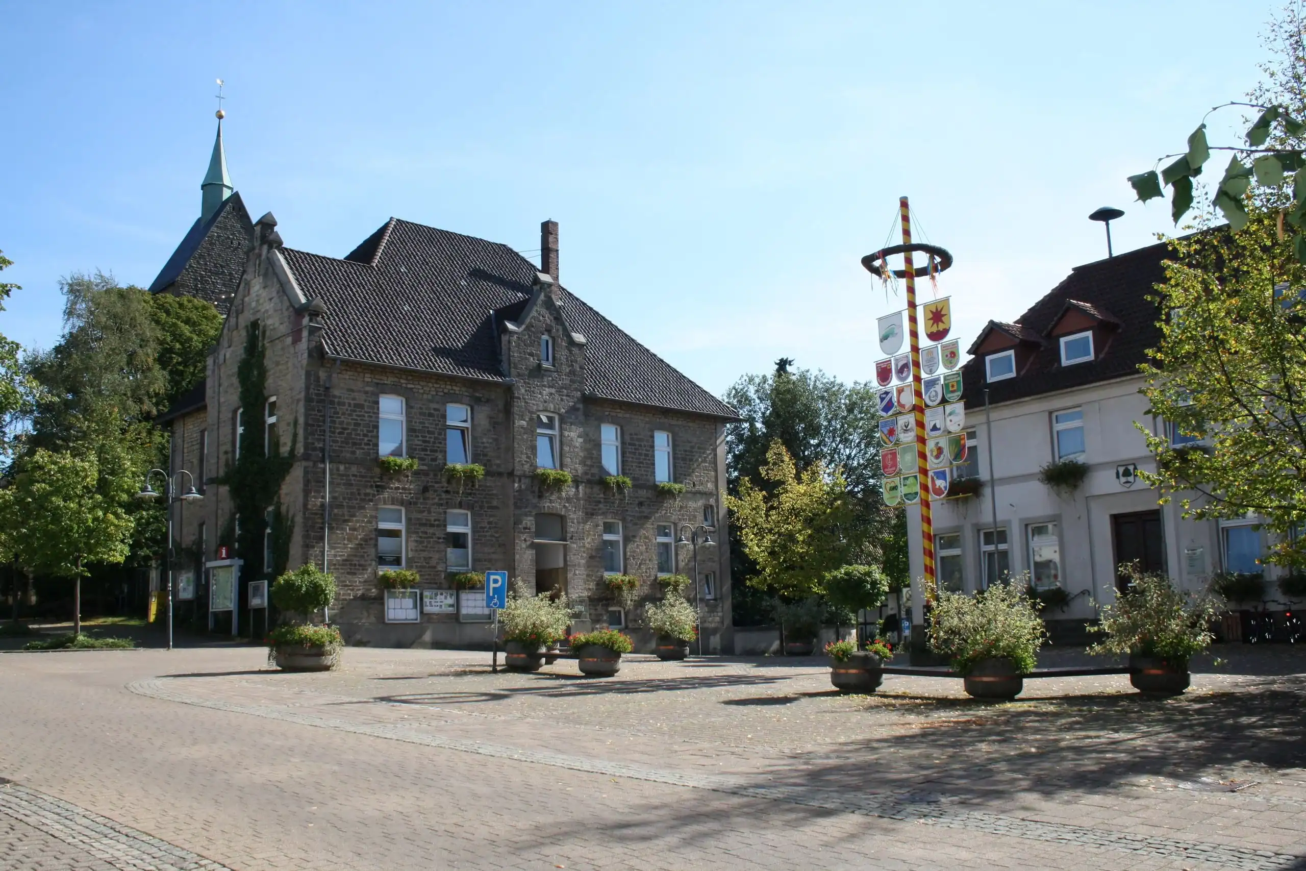 Immobilien Extertal — Luftaufnahme
